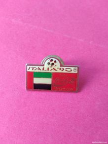 Coleccionismo deportivo: PIN MUNDIAL ITALIA 90 COPA DEL MUNDO 1990 COCA COLA BANDERA SELECCION DE EMIRATOS ARABES